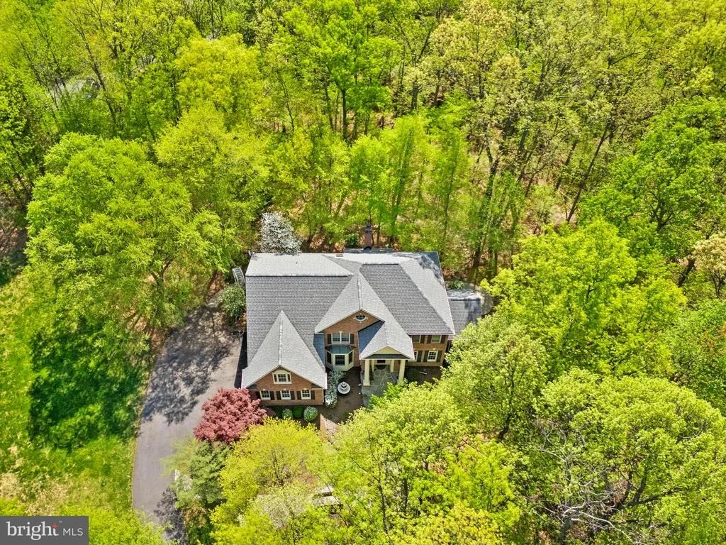 Photo of 22167 WOODWINDS DRIVE