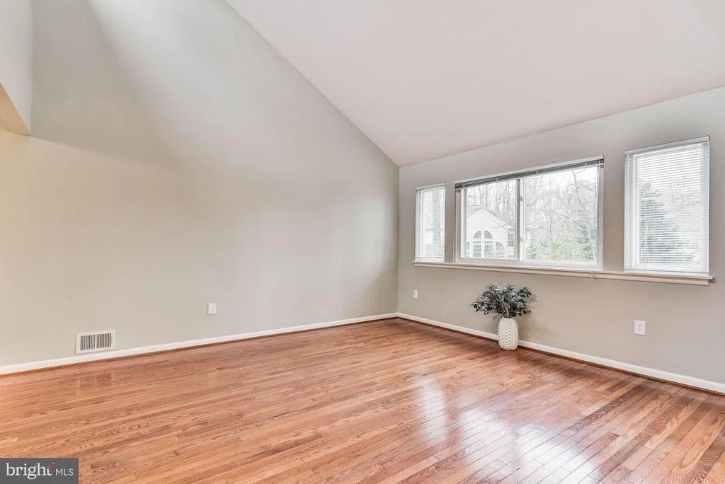 Photo of 104 STONEGATE DRIVE