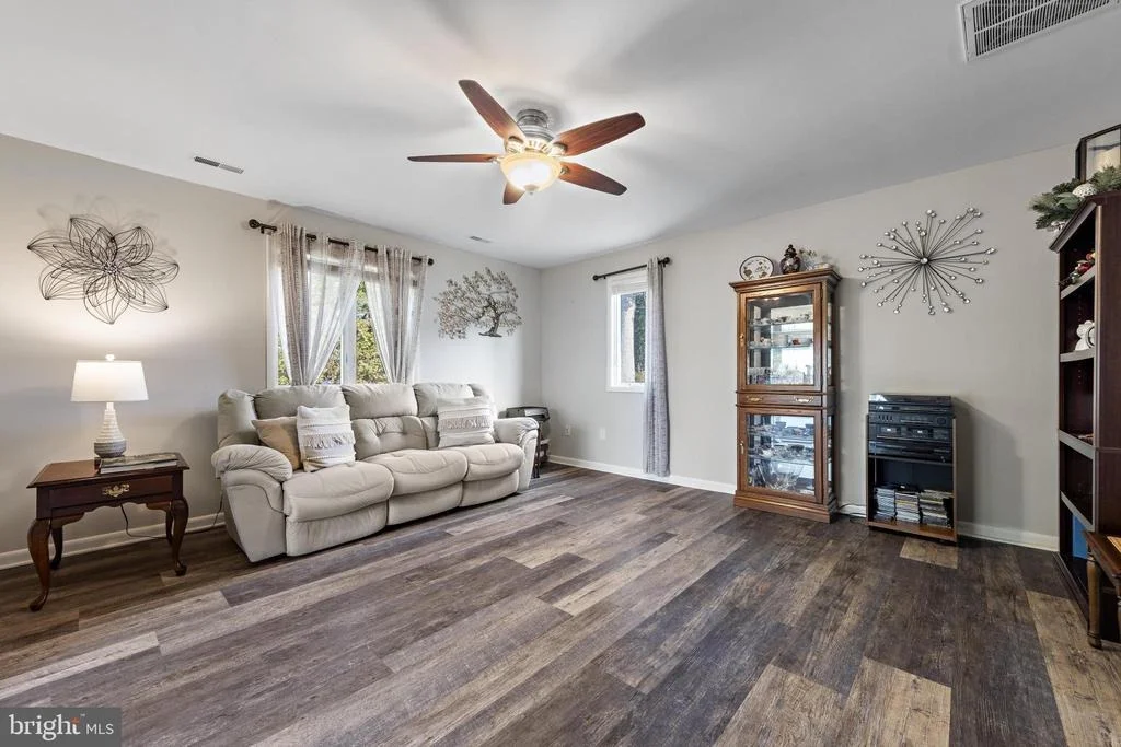 Photo of 256 VALLEY FORGE DRIVE