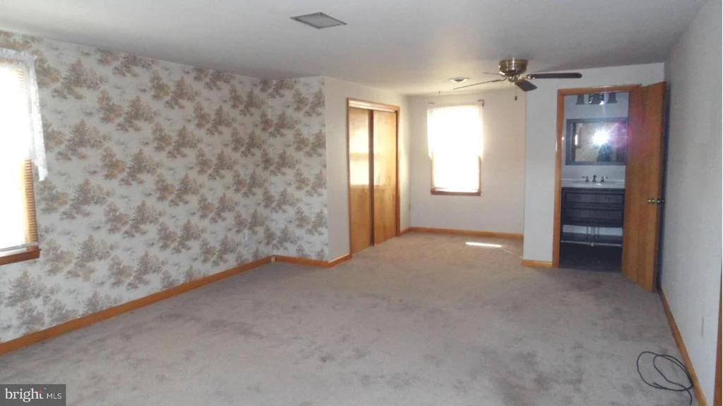 Photo of 304 SOUDER ROAD