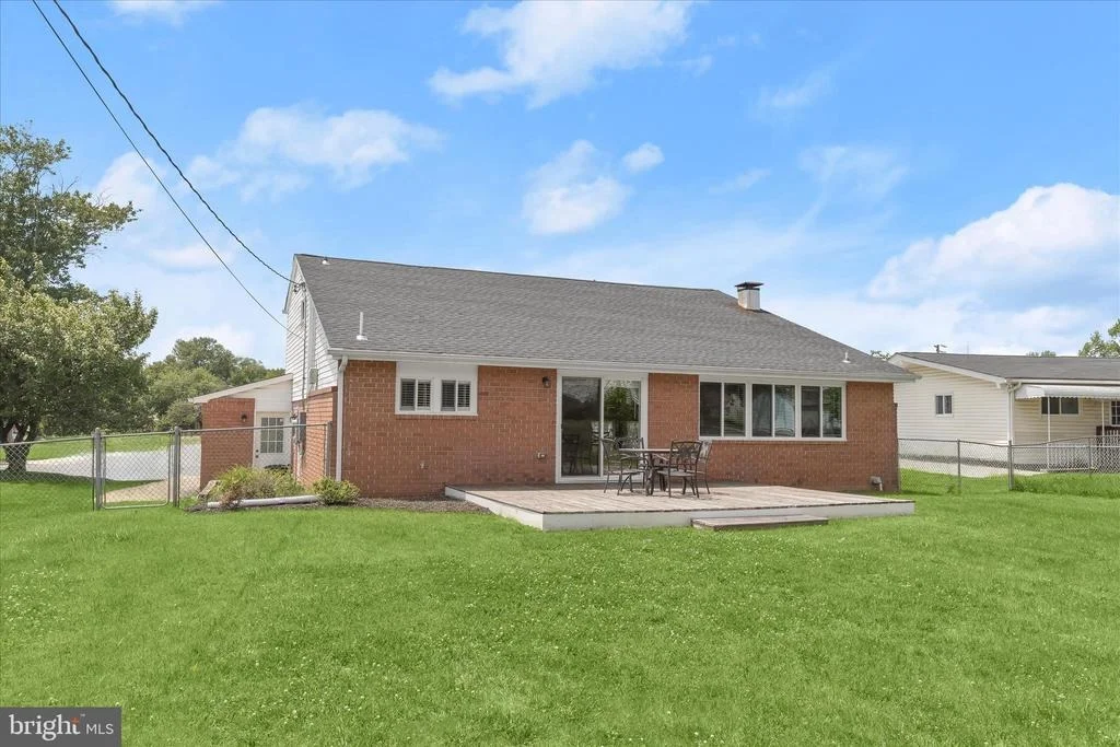 Photo of 7442 RICKSWAY ROAD
