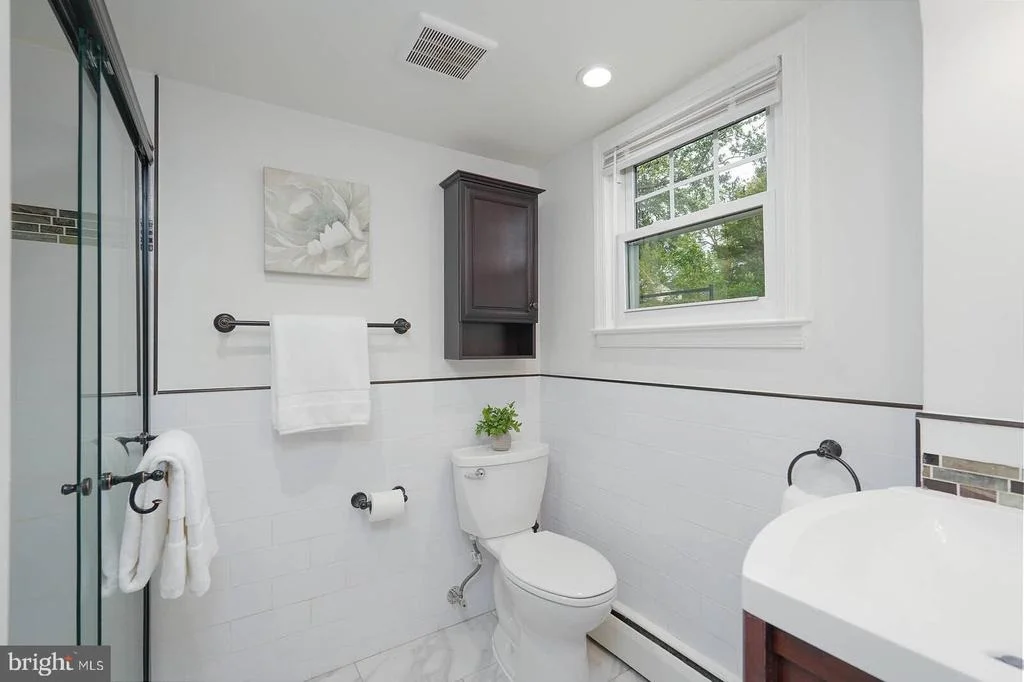 Photo of 1635 DINNEEN DRIVE