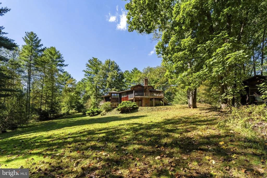 Photo of 207 GRAND VIEW ROAD