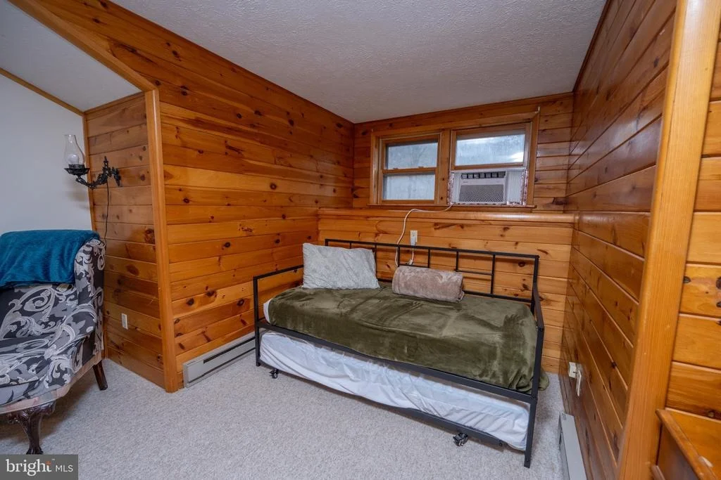 Photo of 526 GLEANINGS DRIVE
