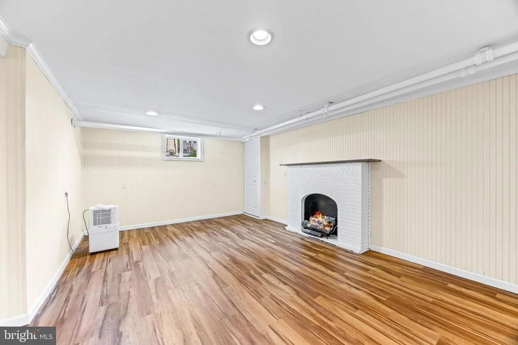 Photo of 1257 CIRCLE DRIVE