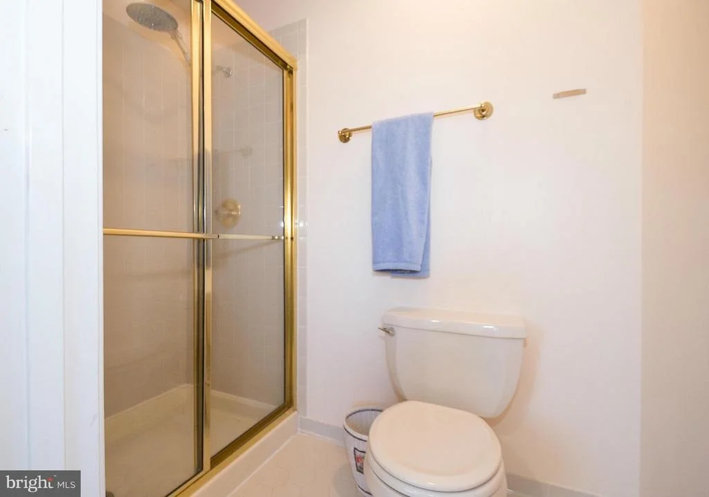 Photo of 9417 THORNEDIKE DRIVE