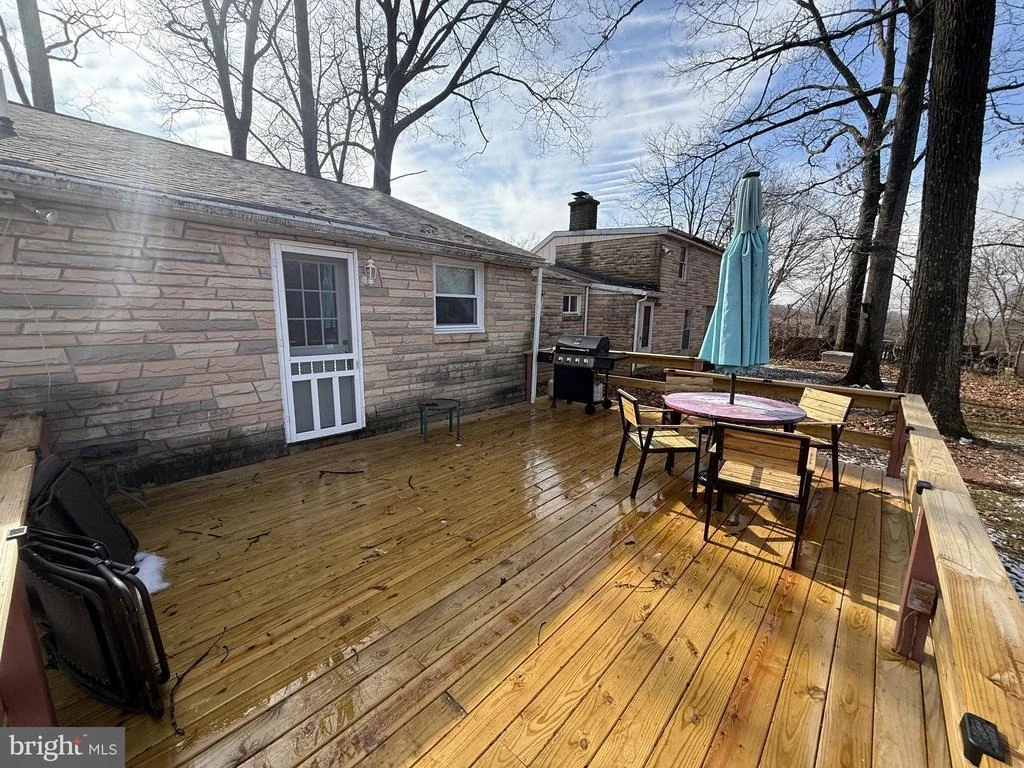 Photo of 1024 CHERRYTOWN ROAD