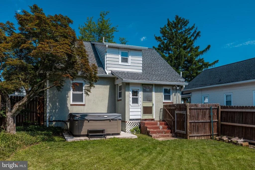 Photo of 515 LOCUST AVENUE