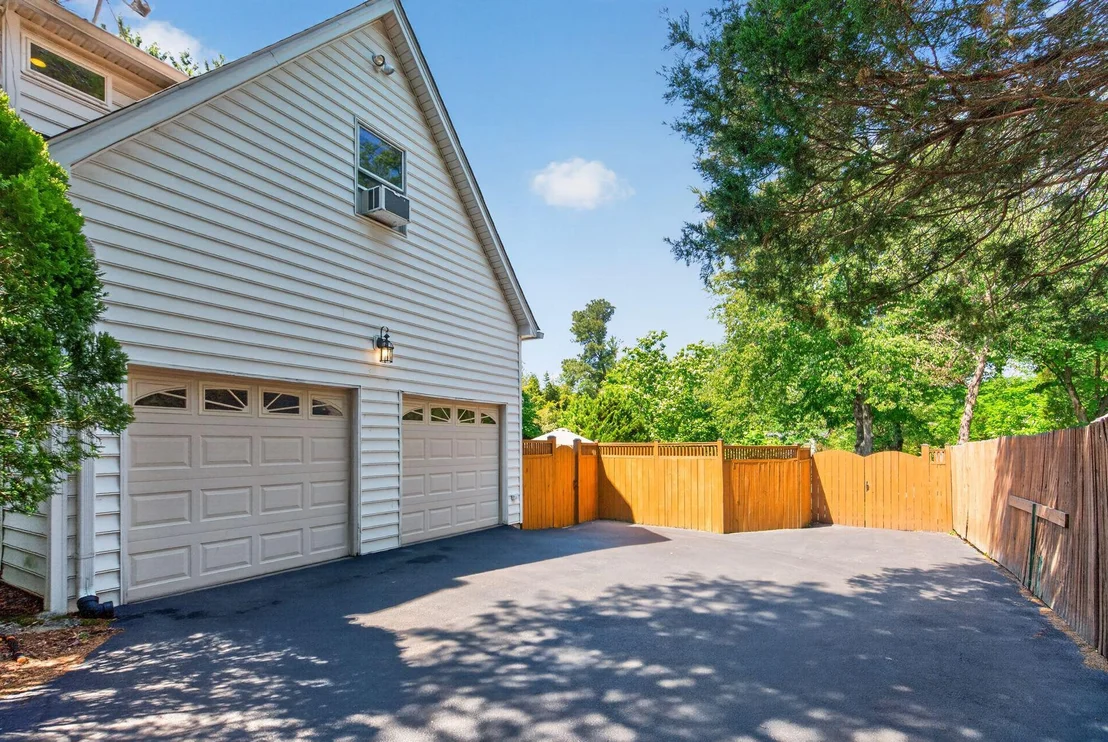 Photo of 4428 BROOKSIDE DRIVE