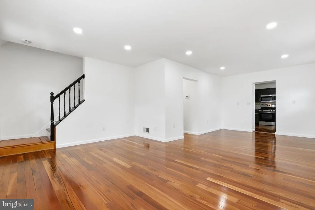 Photo of 1511 CREST ROAD