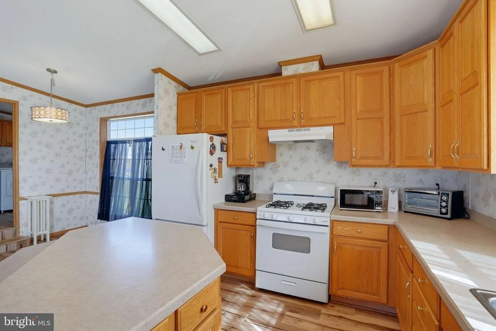 Photo of Unit 211 at 302 FOX POINTE DRIVE