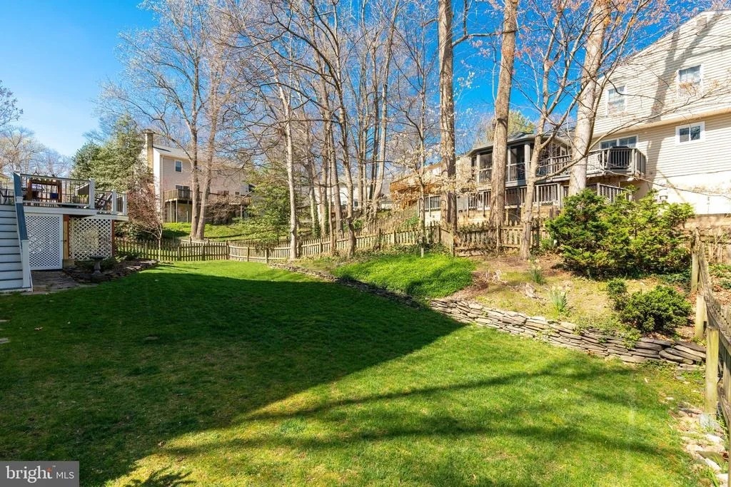Photo of 7203 MING TREE COURT