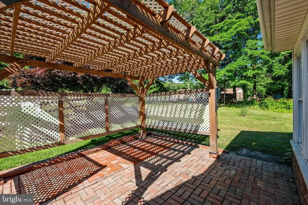 Photo of 596 FOREST VIEW ROAD