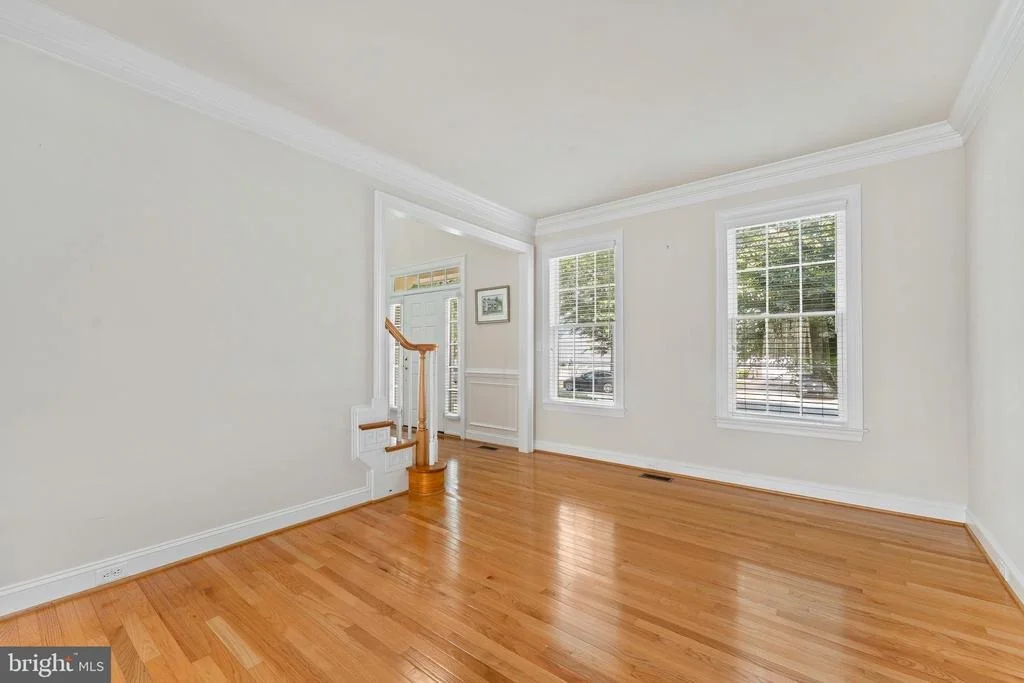 Photo of 16505 MURRAY PLACE