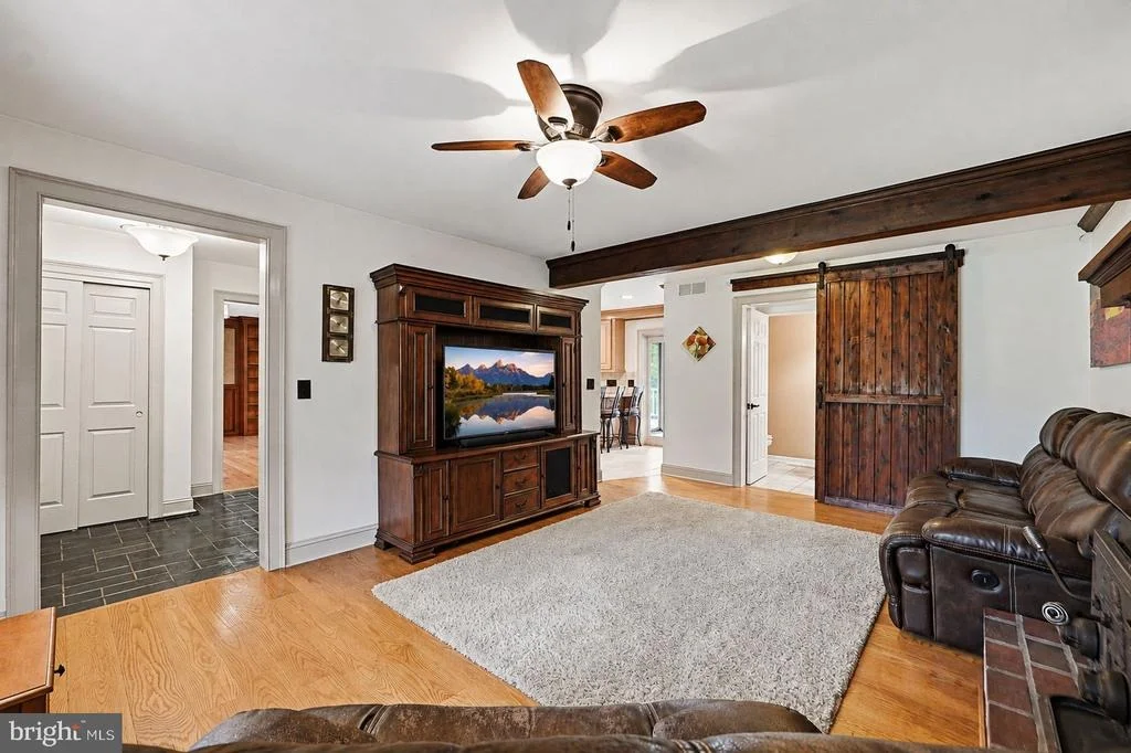 Photo of 1190 LONG VALLEY ROAD