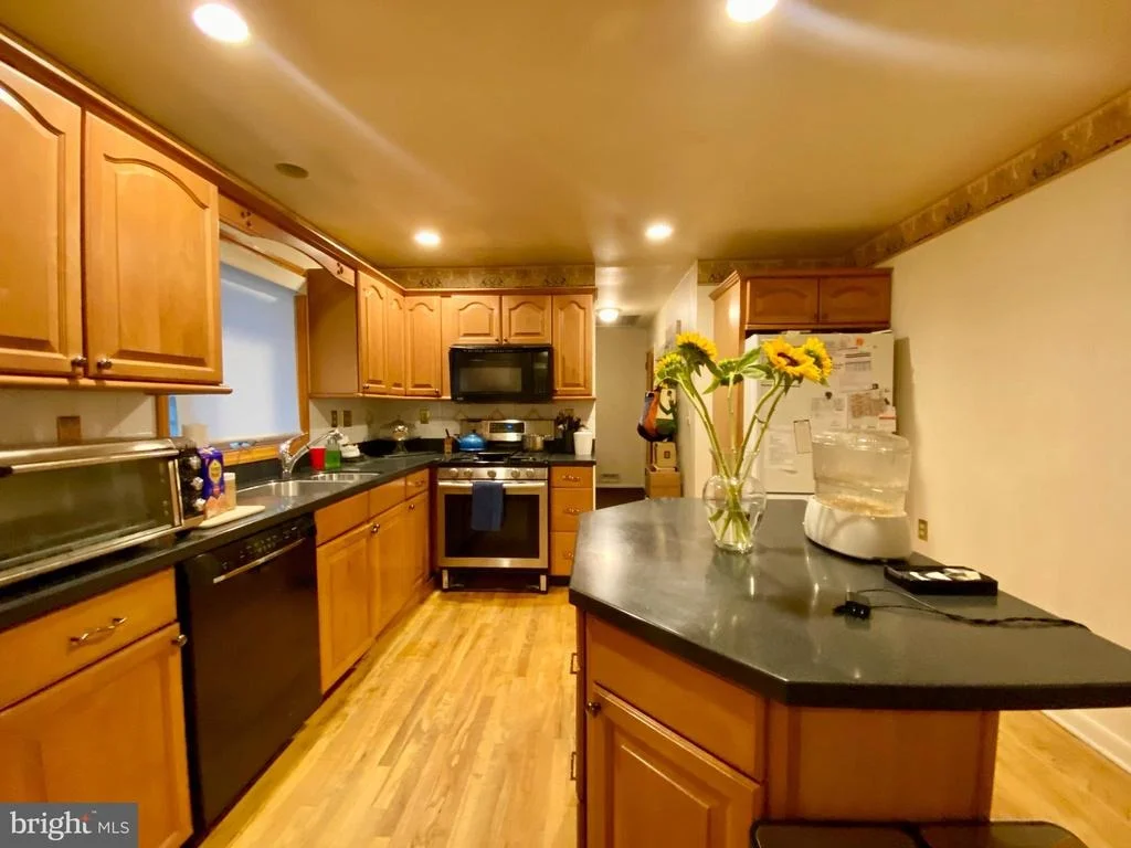 Photo of 418 MIDSTREAMS ROAD