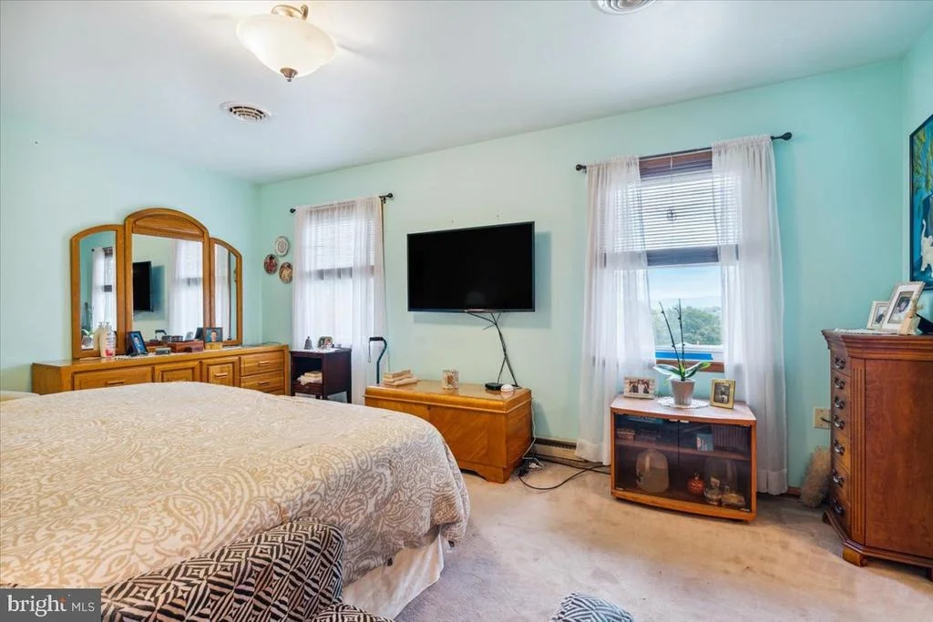 Photo of 6198 VIEWSITE COURT