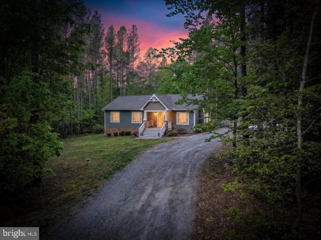 Photo of 844 MANCHESTER ROAD
