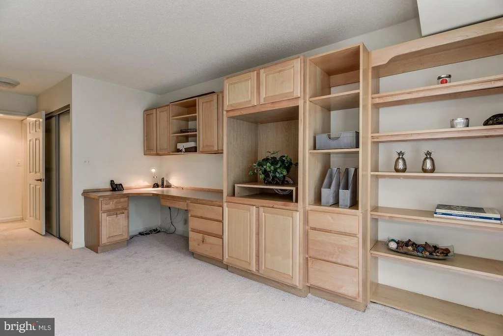 Photo of Unit 302 at 14805 PENNFIELD CIRCLE