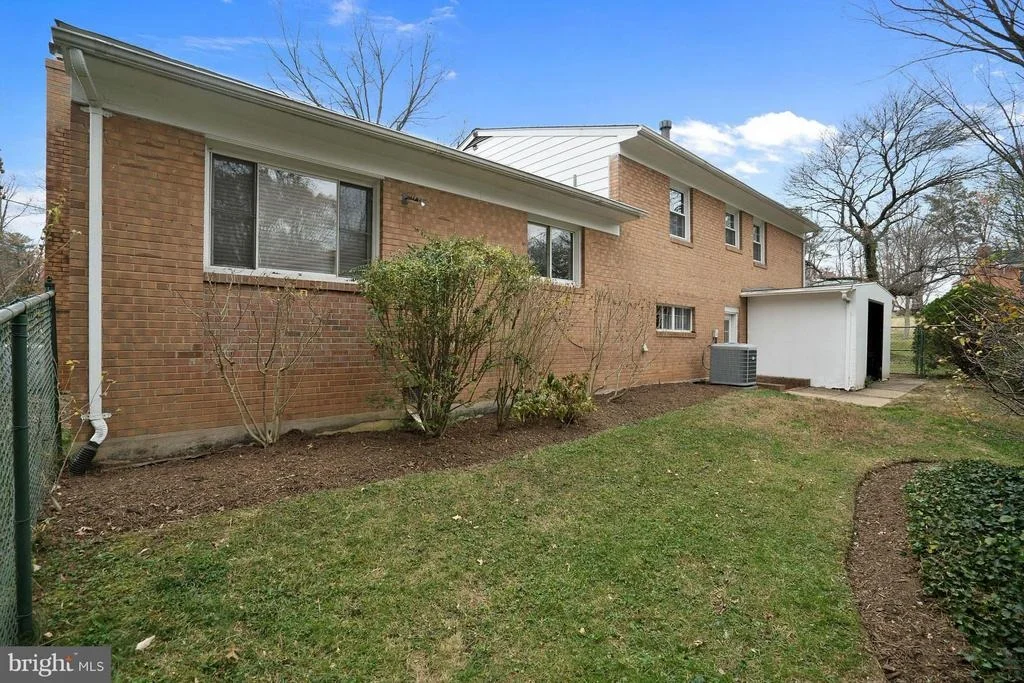 Photo of 10205 RUSTIC LANE