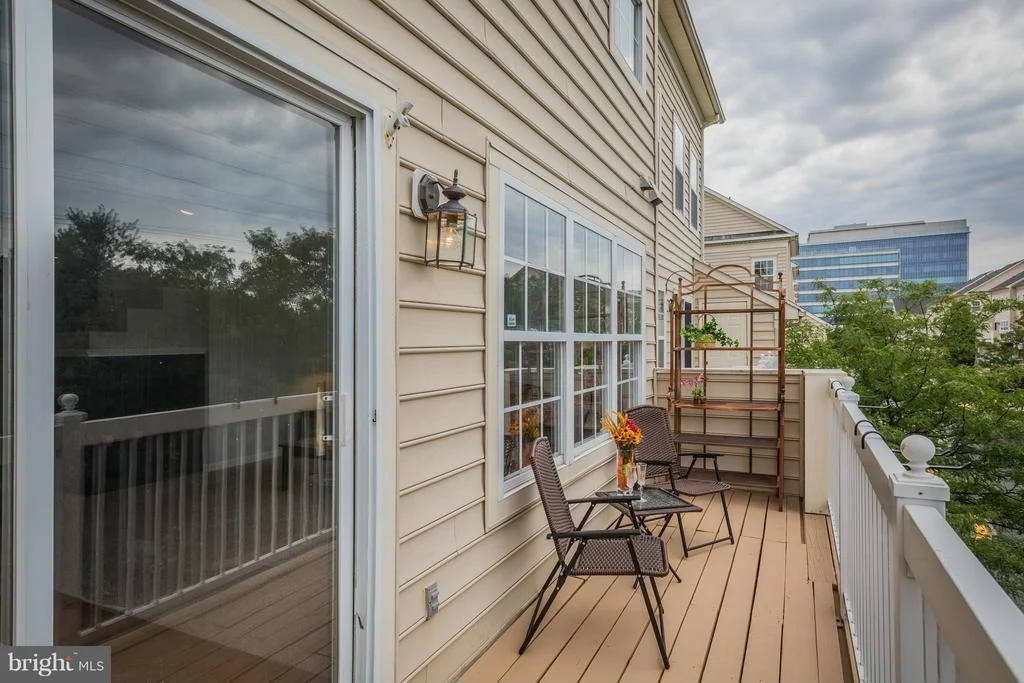 Photo of Unit 2128 at 1908 CRESCENT PARK DRIVE