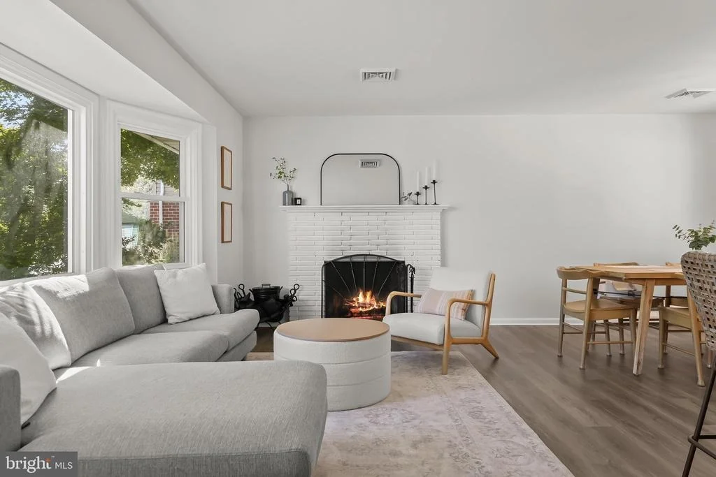 Photo of 906 SOUTHWICK DRIVE