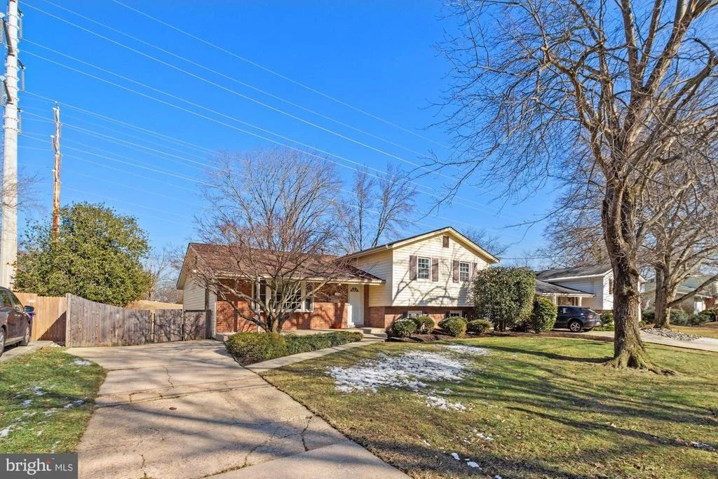 Photo of 11701 GREENLANE DRIVE