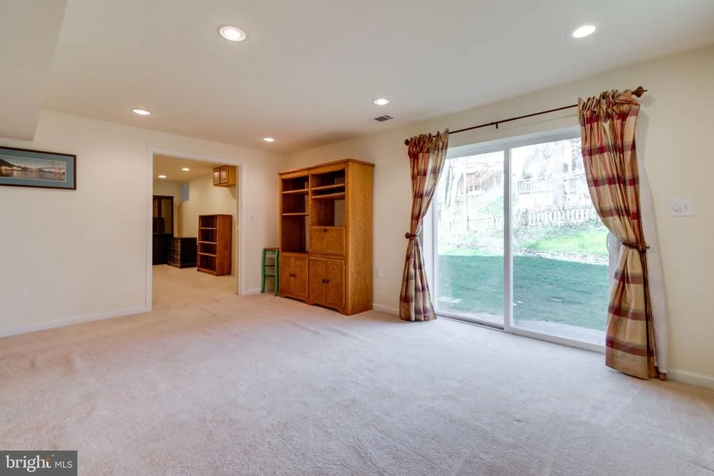 Photo of 7203 MING TREE COURT