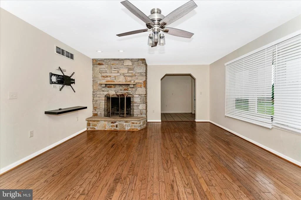 Photo of 7023 RUNKLES ROAD