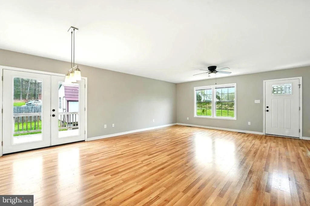 Photo of 845 SEVILLE