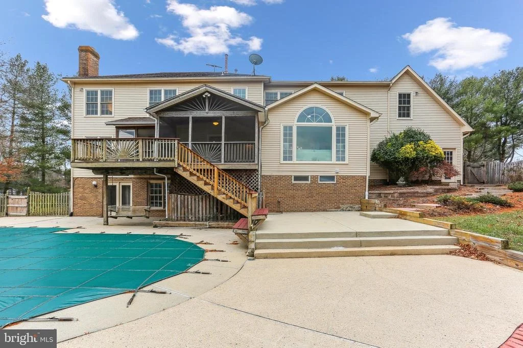 Photo of 9409 THORNEDIKE DRIVE