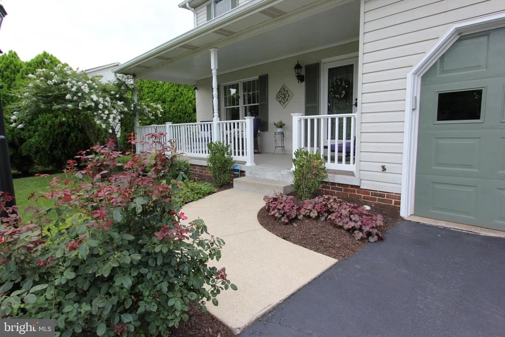 Photo of 6759 MEADOWSIDE DRIVE