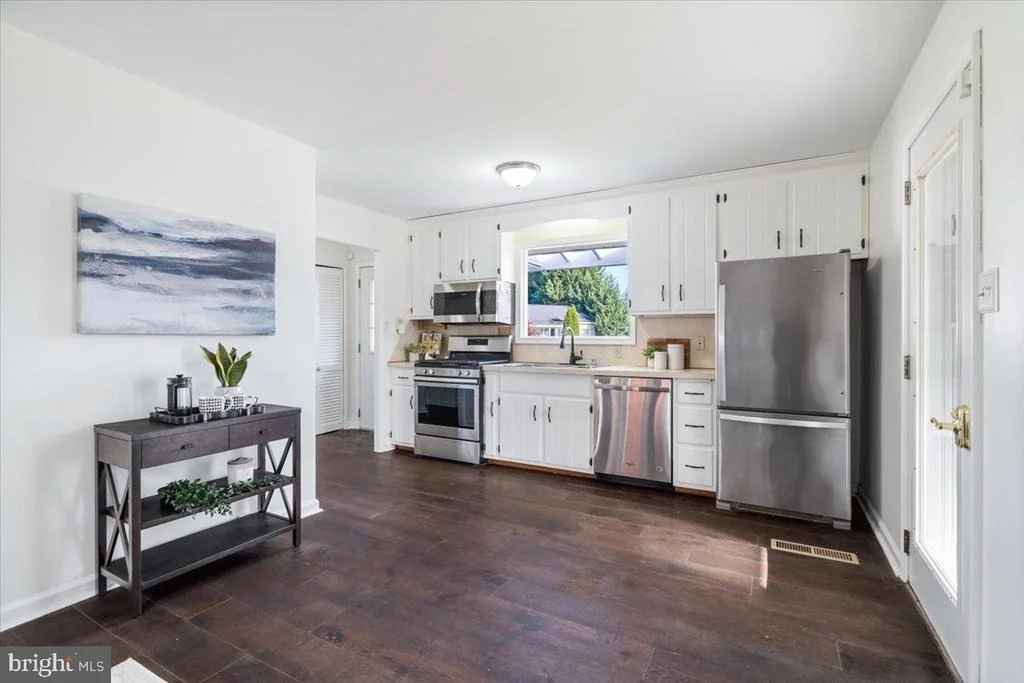 Photo of 610 CHARLES STREET