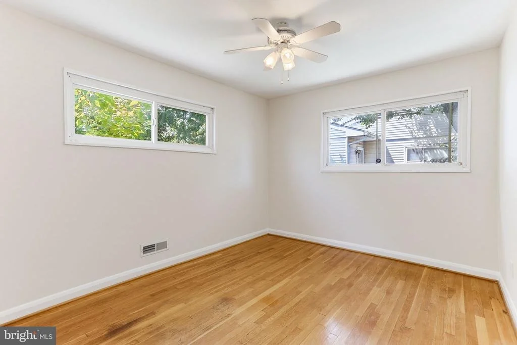 Photo of 6000 MOOREHEAD ROAD