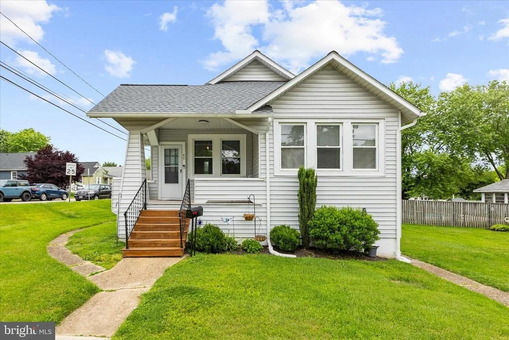 Photo of 40 HAMPTON ROAD