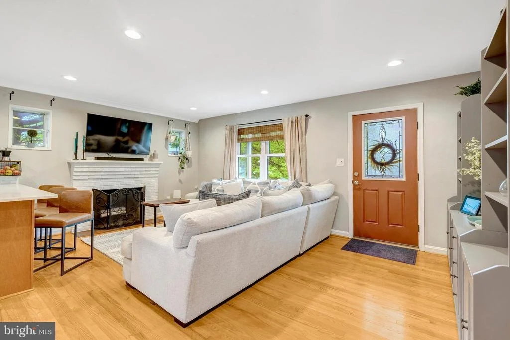 Photo of 3907 FAIRVIEW DRIVE