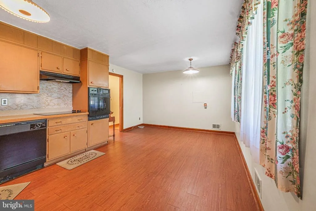 Photo of 1031 TRACY DRIVE