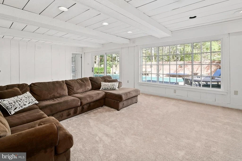 Photo of 1613 FOREST LANE