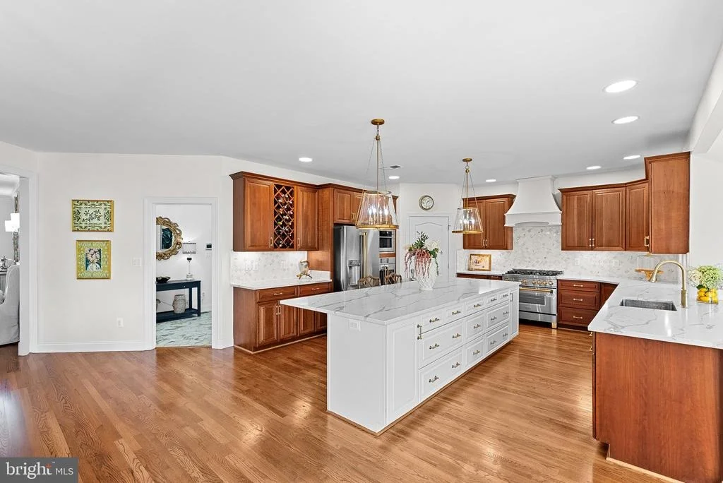 Photo of 15064 BARLOW DRIVE