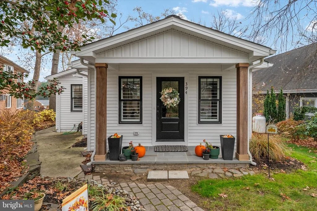 Photo of 394 NORTH DRIVE