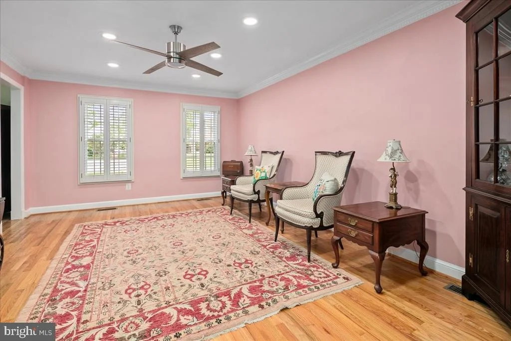 Photo of 9426 MOUNT VERNON CIRCLE