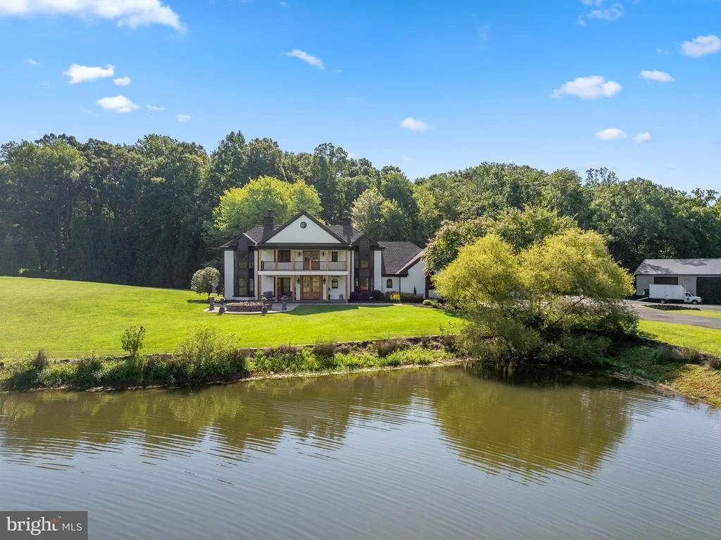 Photo of 19427 ROLLING HILLS DRIVE