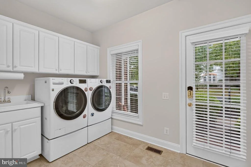 Photo of 8248 NATIVE VIOLET DRIVE