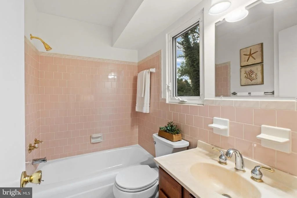 Photo of 626 EDWARDS ROAD