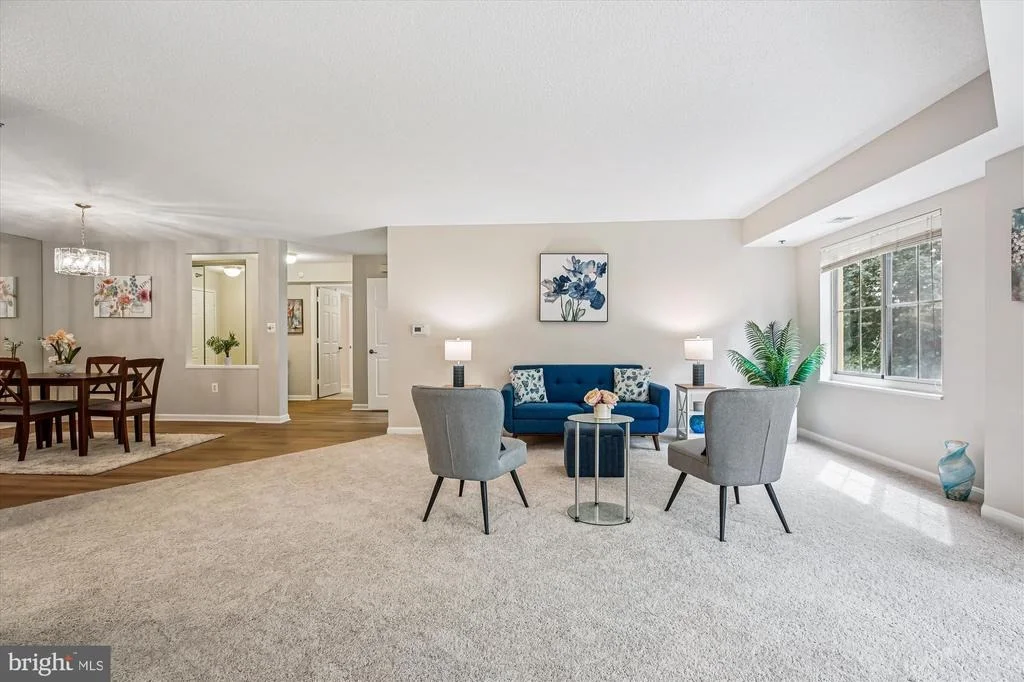 Photo of Unit 315 at 14809 PENNFIELD CIRCLE
