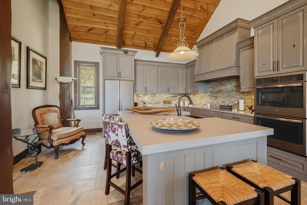 Photo of 2250 MARSH HILL ROAD