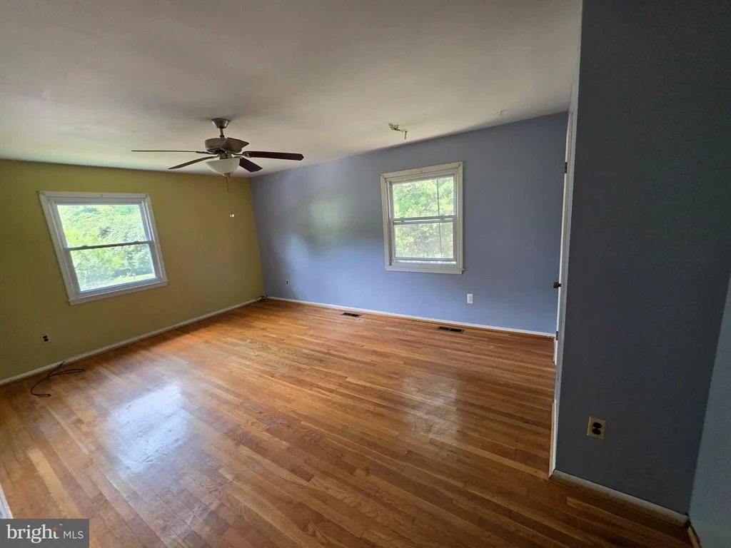 Photo of 12100 CHESTERTON DRIVE