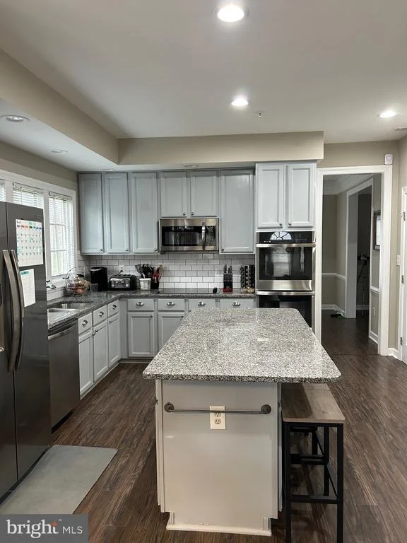 Photo of 8406 BATES DRIVE