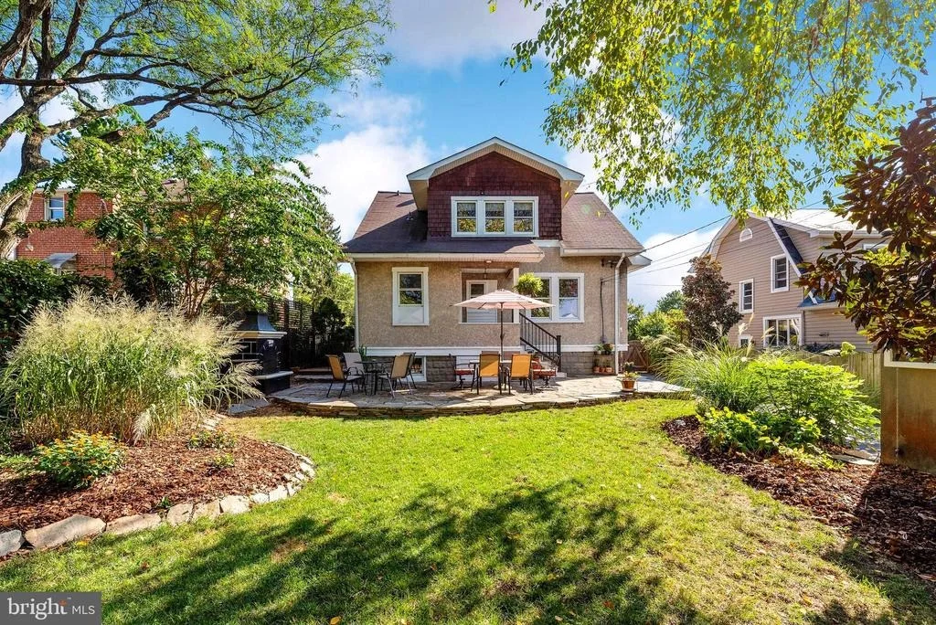 Photo of 808 WARWICK ROAD