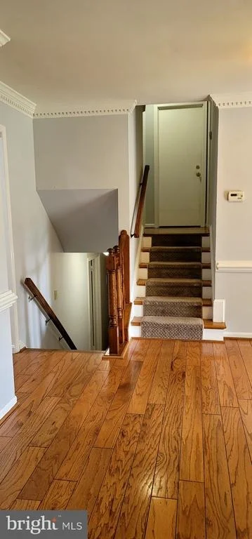 Photo of 302 W JUNIPER AVENUE